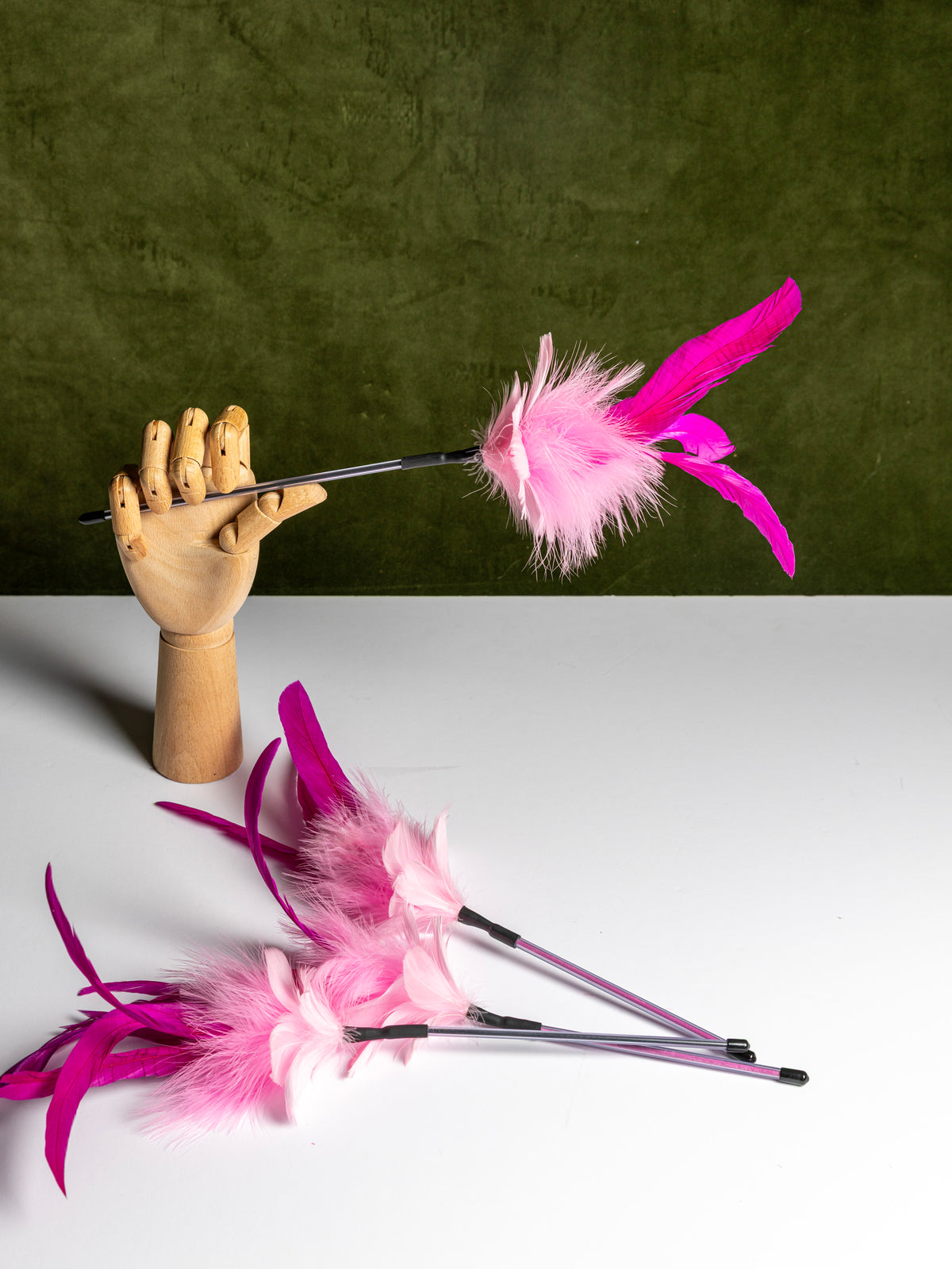 Cat Show Teaser – 40 cm Feather Wand