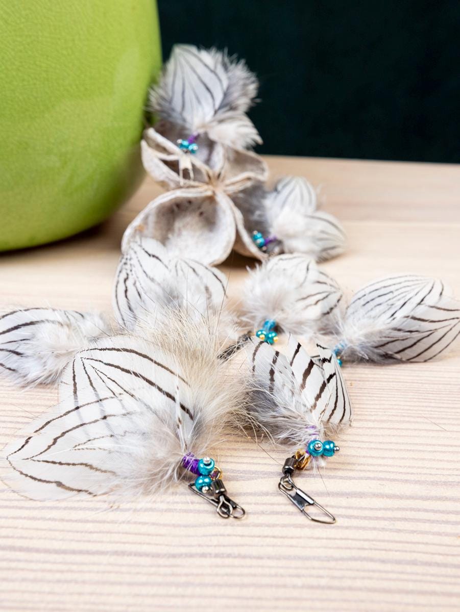 Moth – Rabbit Fur & Feather Cat Teaser Refill