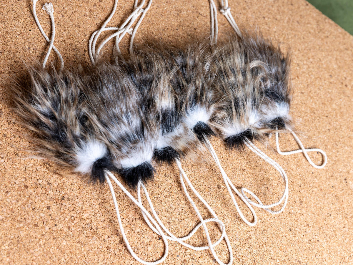 Fuzzy Bug – Cat Kicker Toy