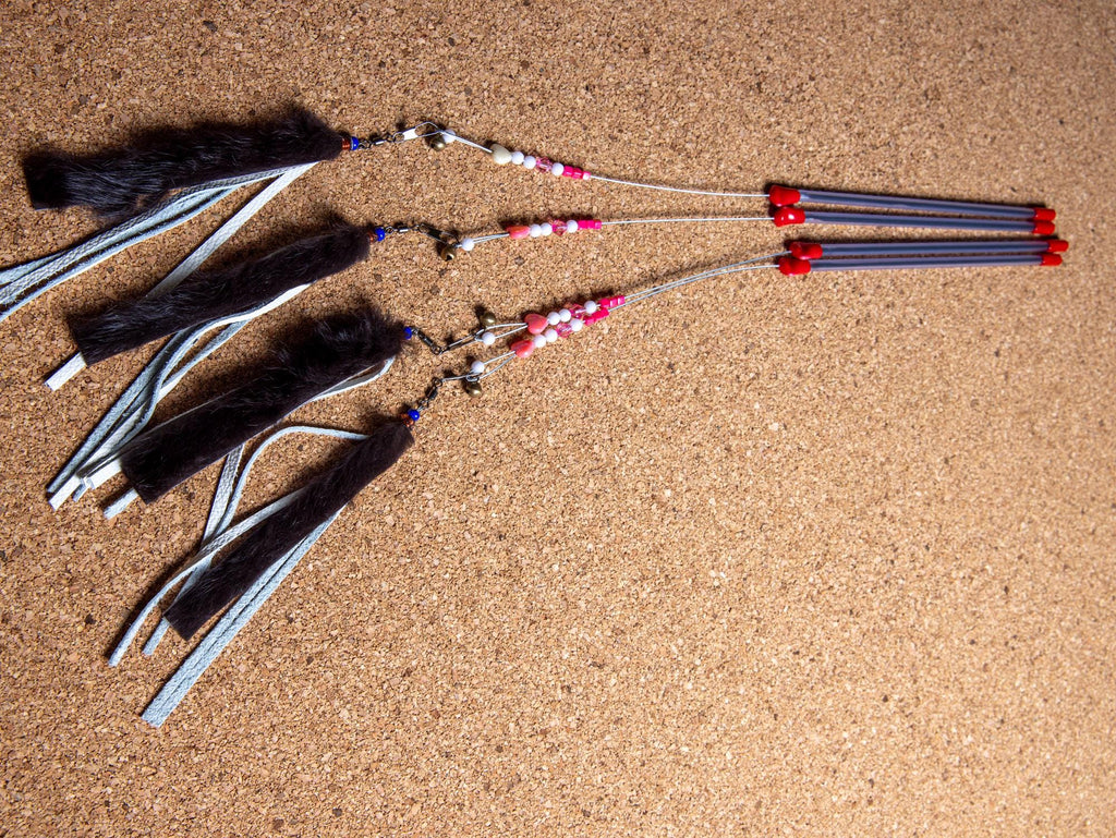 Furry Moth – 40 cm Cat Teaser Wand