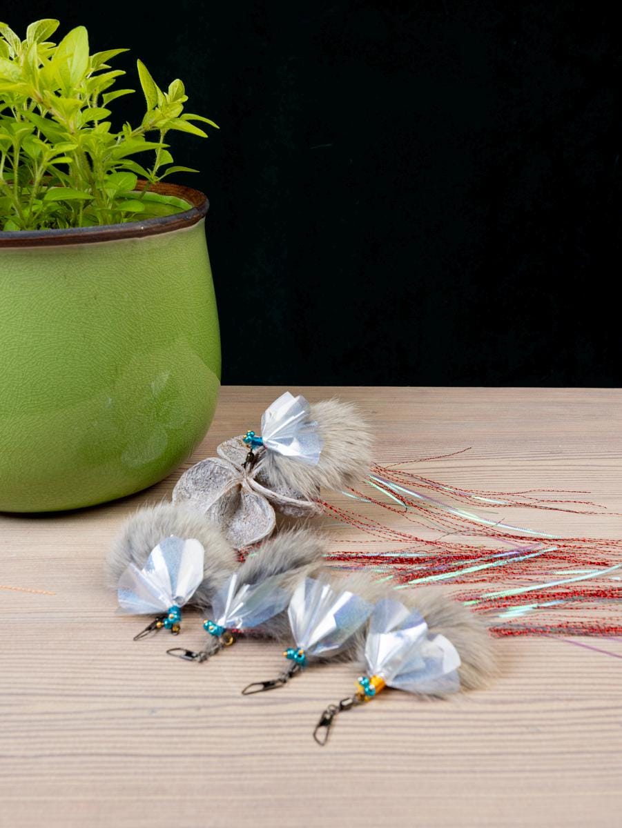 Moth – Cat Teaser Replacement Refill with Feathers