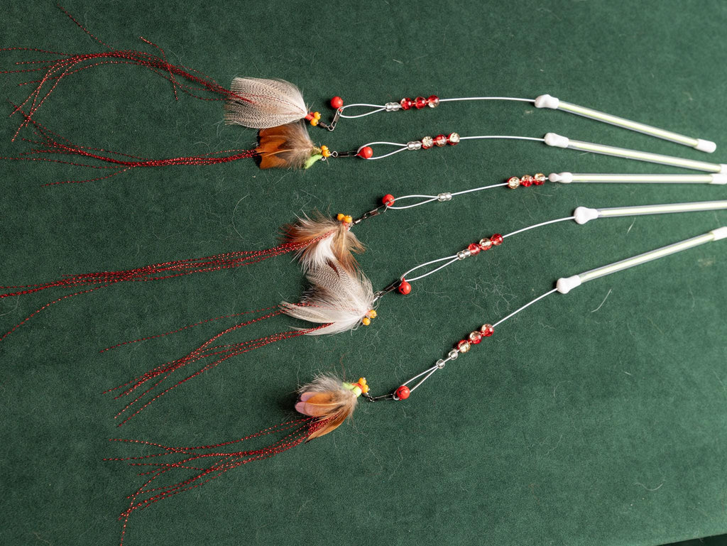 Flying Bug – Cat Teaser Wand with Rabbit Fur & Feathers