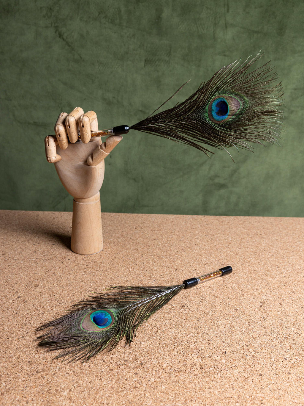 Peacock Feather – 32 cm Cat Teaser Wand