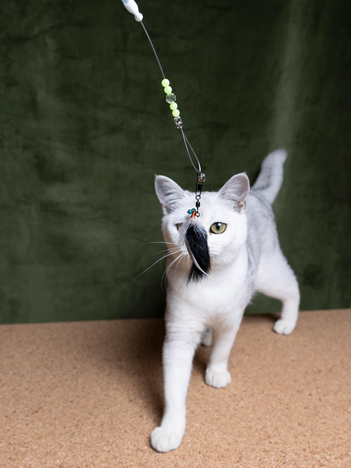 Bumblebee – 40 cm Cat Teaser Wand