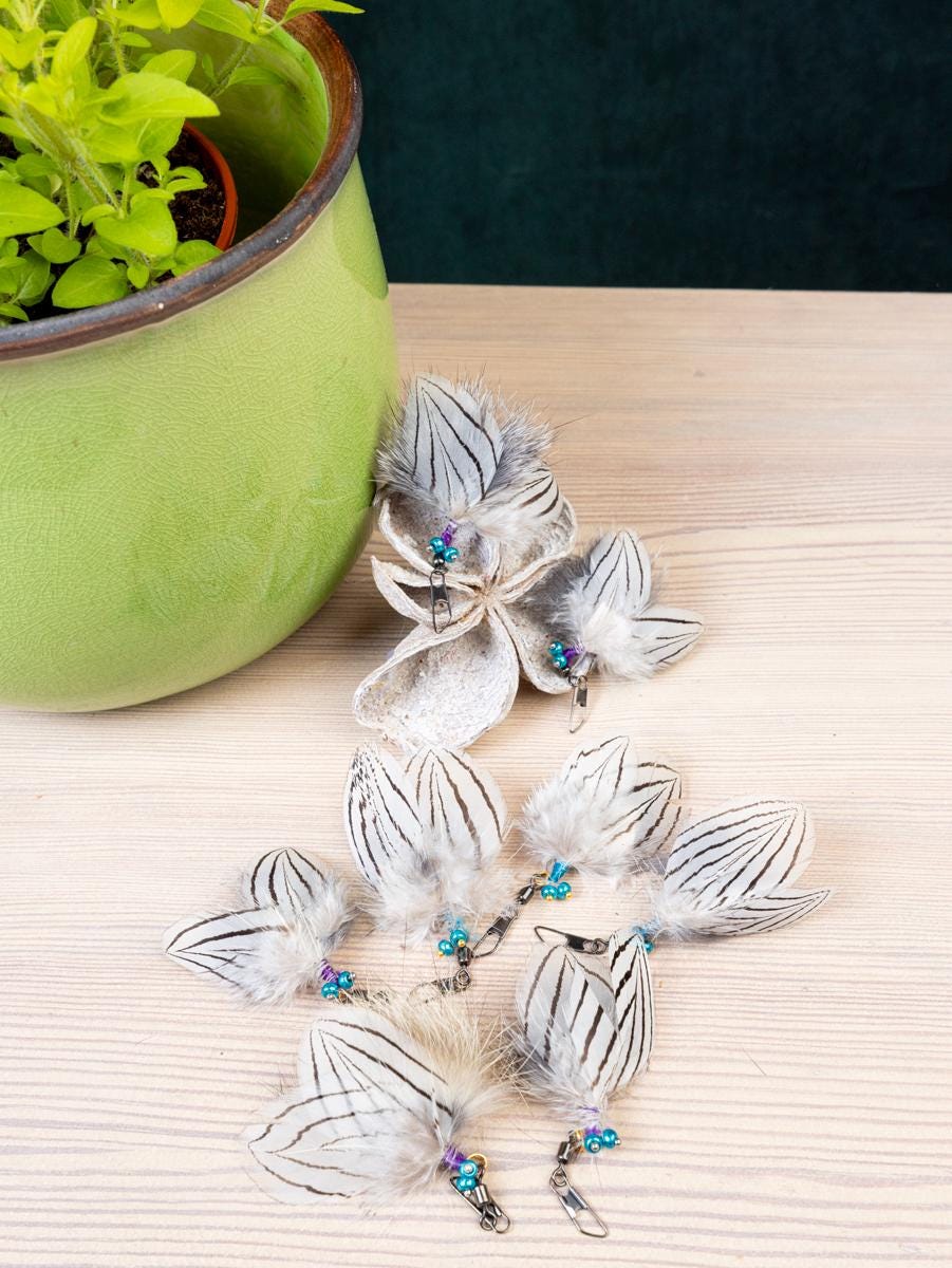 Moth – Rabbit Fur & Feather Cat Teaser Refill