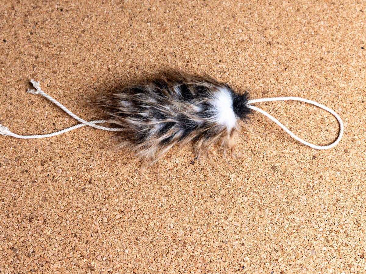 Fuzzy Bug – Cat Kicker Toy