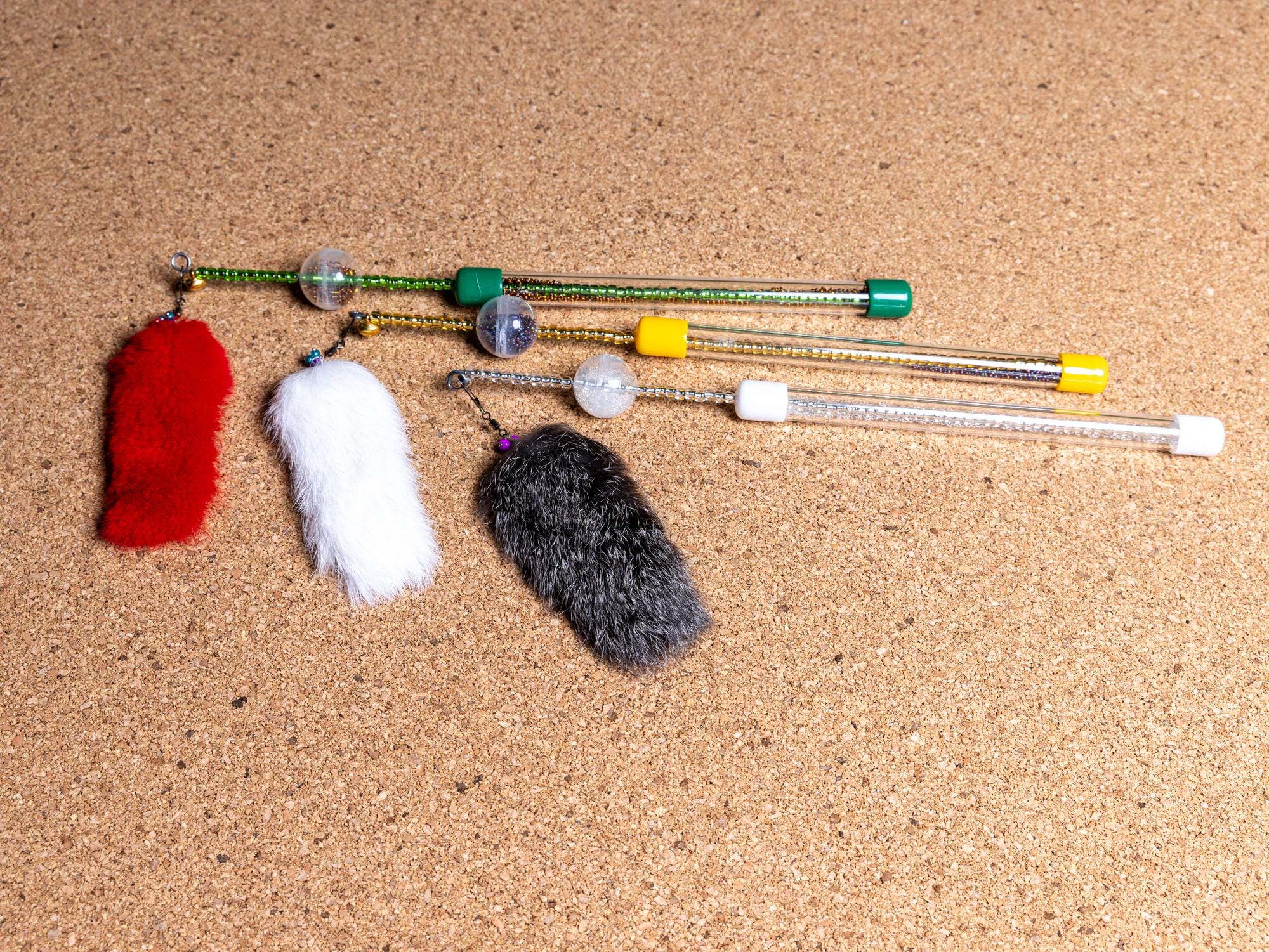 32cm The Fly Cat Teaser Wand, Feather Interactive Cat Toy, Handmade Gift, Natural Hunting, No Glue