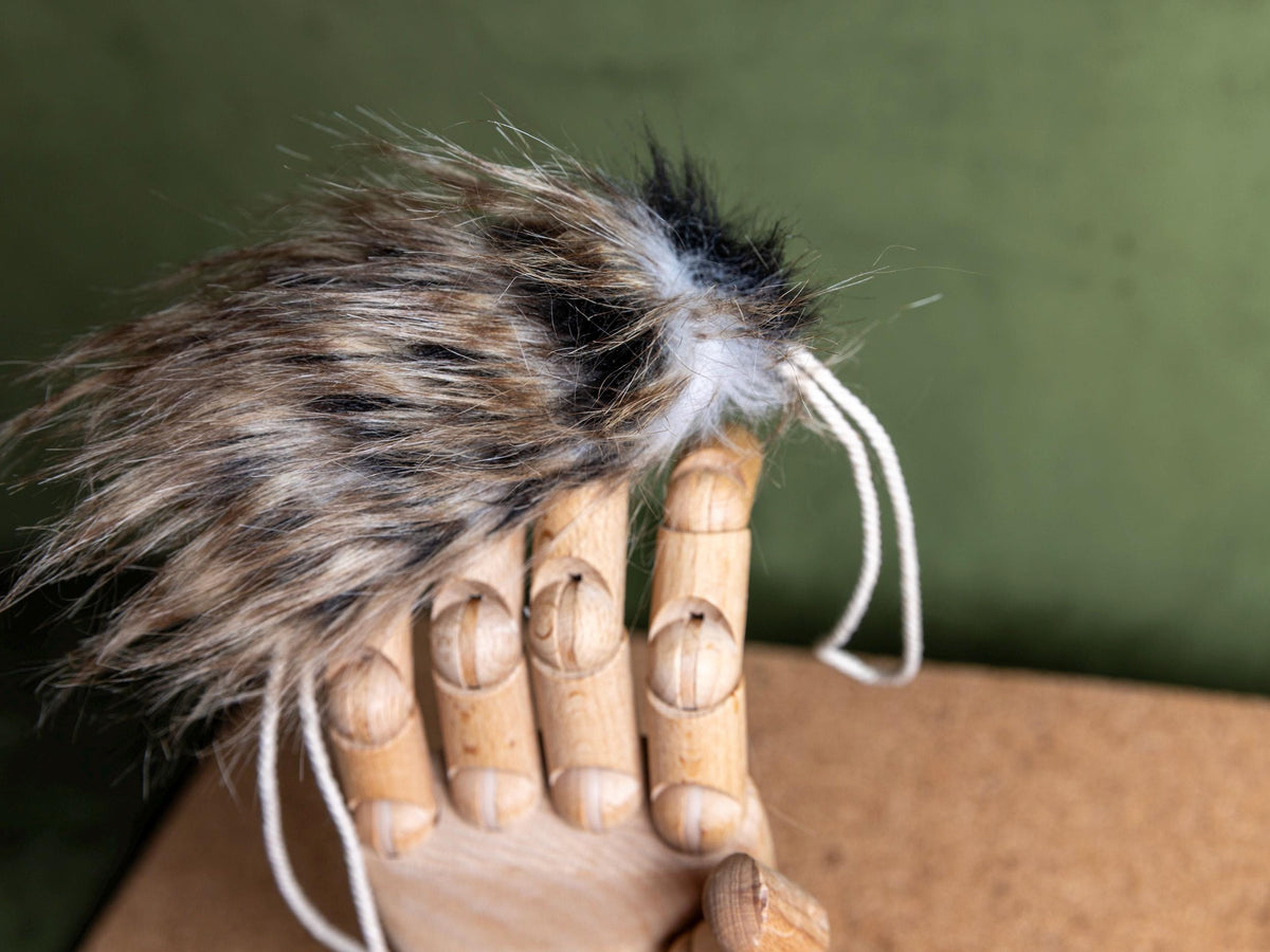 Fuzzy Bug – Cat Kicker Toy
