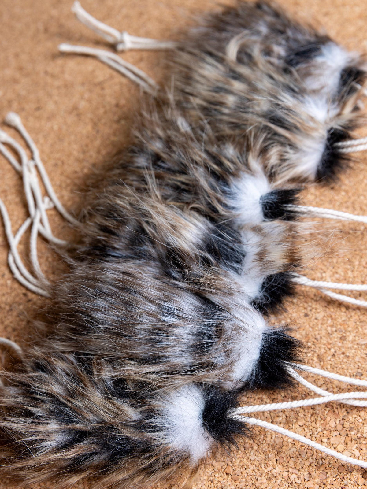 Fuzzy Bug – Cat Kicker Toy